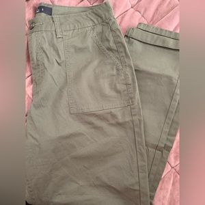 Woman’s Stitch Star Green Pants